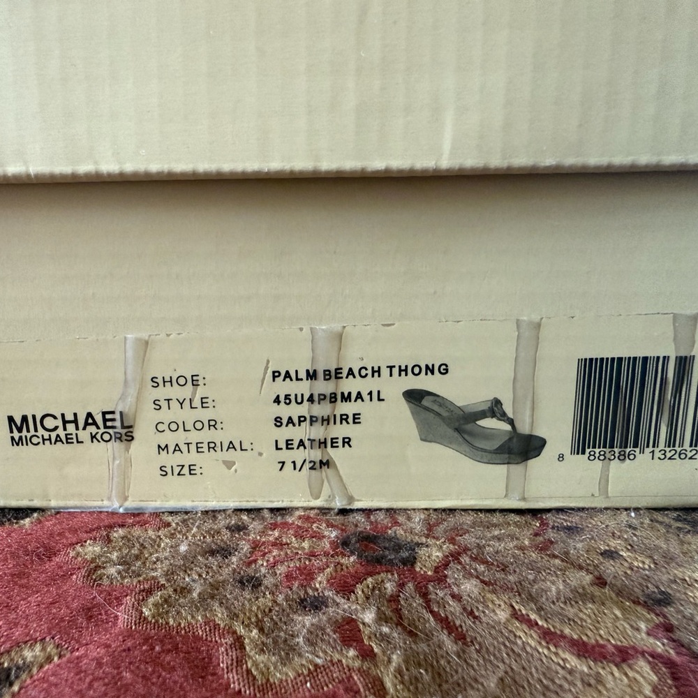 Michael Kors Blue Thong Sandals with Gold Logo - Picture 7 of 7